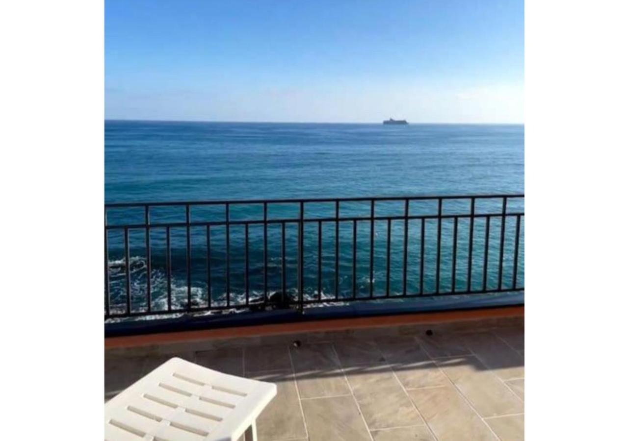 Comodissimo Gaslini E Mare Genova Esterno foto